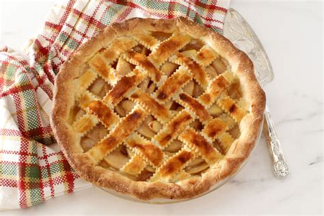 fresh-pear-pie-recipe-with-a-lattice-top-crust-the image