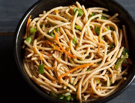 veg-noodles-recipe-chinese-style-dassanas-veg image