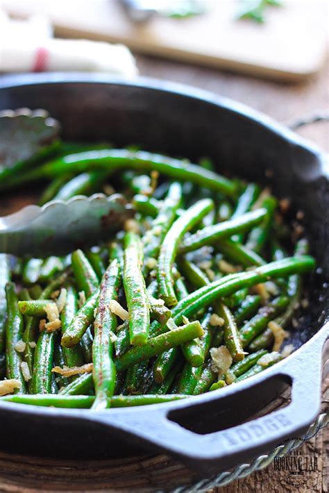 spicy-and-smoky-green-beans-the-cooking-jar image