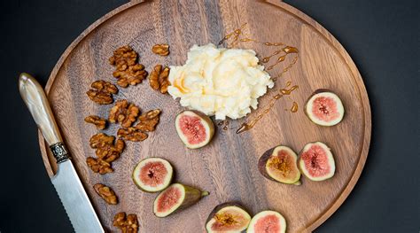 honeyed-mascarpone-cheese-fresh-figs-candied image