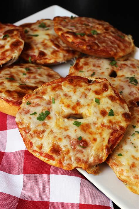easy-homemade-pizza-bagels-recipe-54centsserving image