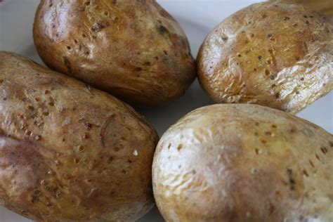 stuffed-jacket-potatoes-chez-le-rve-franais image