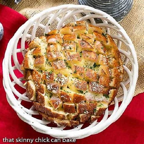 cheesy-garlic-bread-easy-and-gooey-that-skinny-chick image