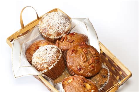 apple-raisin-and-walnut-muffins-recipe-by image