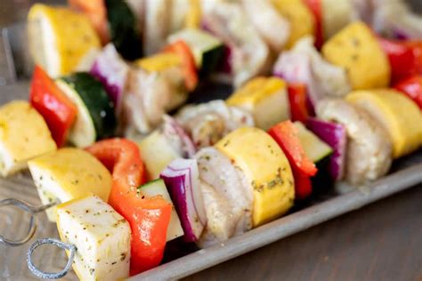 grilled-chicken-kabobs-with-vegetables-hey-grill-hey image