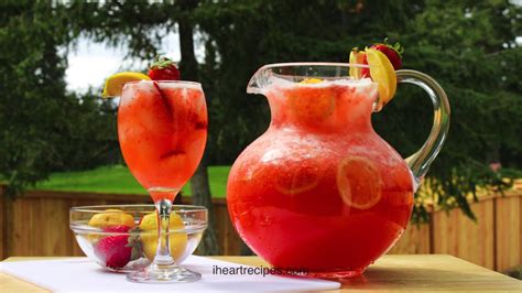 easy-strawberry-lemonade-recipe-i-heart image