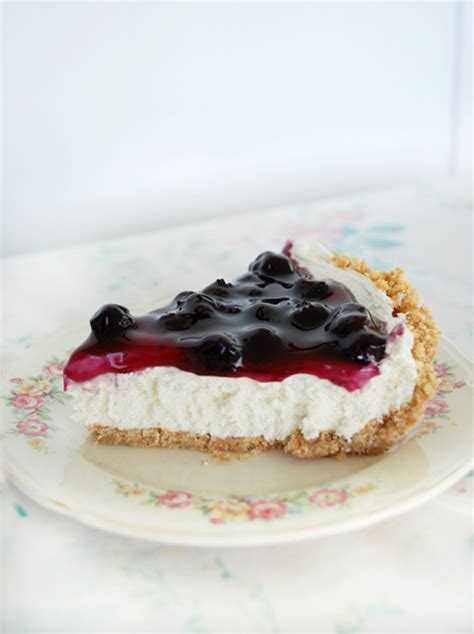 no-bake-blueberry-cheesecake-pie-the-merrythought image