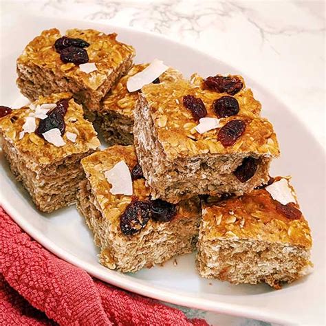 low-fat-chewy-oatmeal-bars-with-fruit-recipe-quaker image