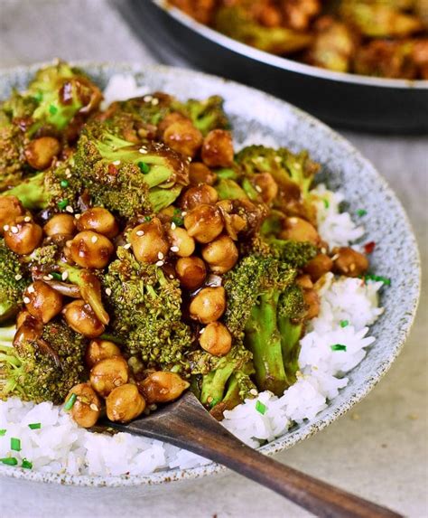 garlic-broccoli-stir-fry-with-chickpeas-flavorful image