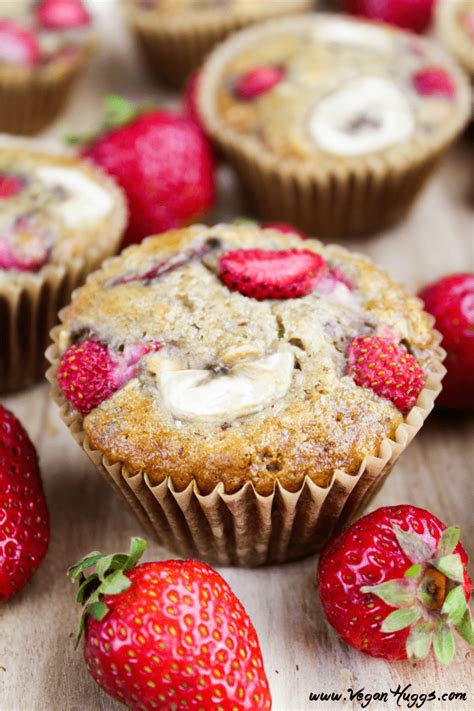strawberry-banana-breakfast-muffins-vegan-gluten image