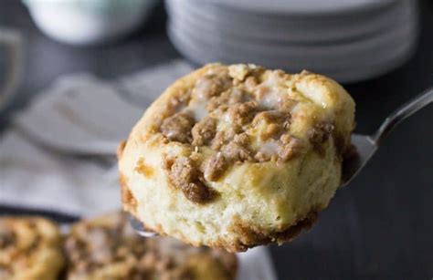 cinnamon-crumb-buns-this-recipe-will-keep-you-coming image