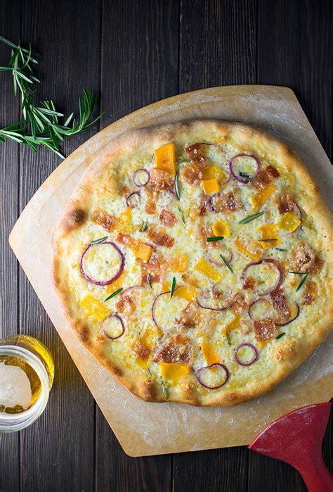 butternut-squash-pizza-with-bacon-rosemary image