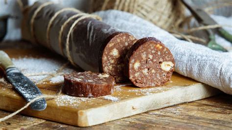 chocolate-salami-recipe-bakeless-italian-dessert image