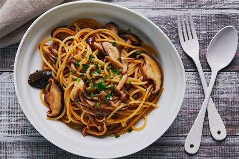 butter-soy-sauce-pasta-with-japanese-mushrooms-no image