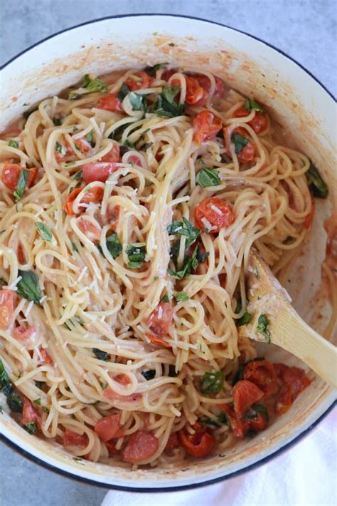 one-pot-creamy-tomato-basil-pasta-mels-kitchen-cafe image