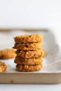 healthy-pumpkin-cookies-4-ingredients-mj-and image