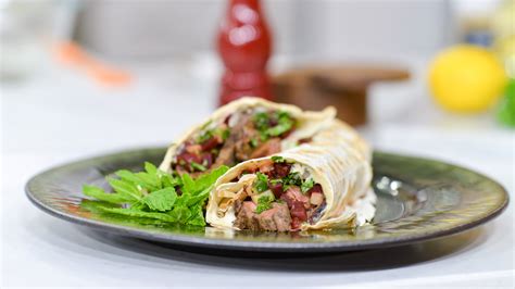 flank-steak-shawarma-with-garlicky-tahini-and-beet image