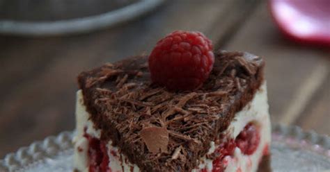10-best-mascarpone-cream-with-raspberries image