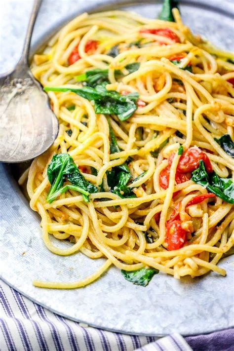 spinach-parmesan-garlic-butter-spaghetti image