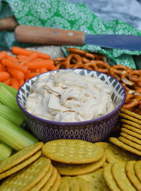creamy-french-onion-dip-4-sons-r-us image