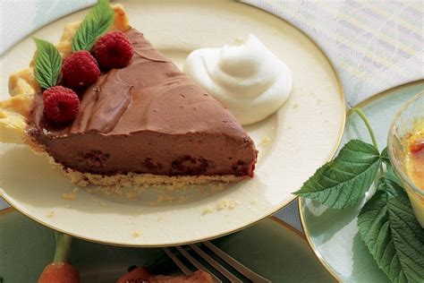 chocolate-raspberry-cream-pie-canadian-goodness image