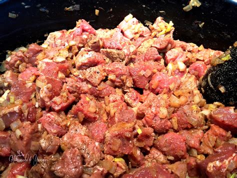 sirloin-steak-chunky-chili-homemade-yummy image