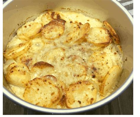 air-fryer-potatoes-au-gratin-fork-to-spoon image