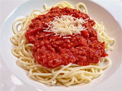 low-sodium-spaghetti-sauce-meaty-tasty-healthy image
