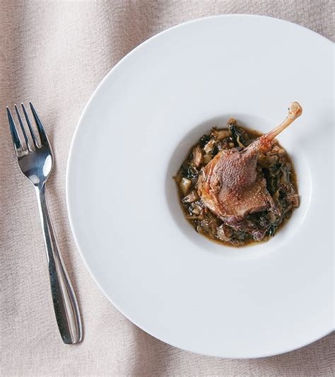 braised-duck-legs-with-leeks-recipe-alsatian-braised image