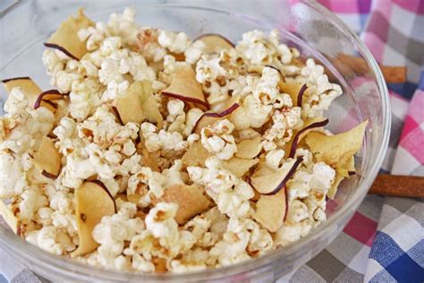 apple-cinnamon-popcorn-a-easy-gourmet-popcorn image