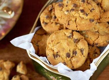 classic-chips-ahoy-recipe-readers-digest-canada image
