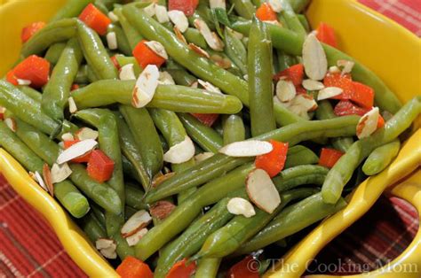 green-beans-with-red-pepper-and-almonds-the image