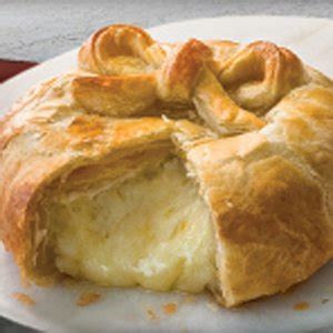 puff-pastry-wrapped-brie image