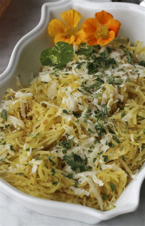 spaghetti-squash-with-garlic-parmesan-ever-open image