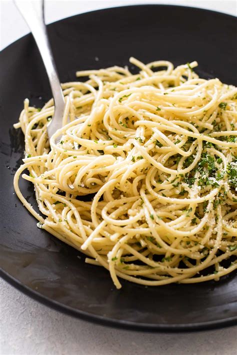 dinner-for-one-easy-pasta-with-olive-oil-garlic-girl image