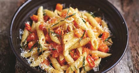 butternut-squash-and-pancetta-penne-the-happy image