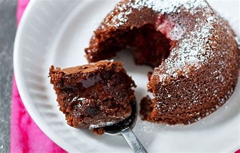 mini-chocolate-cakes-recipe-eatwell101 image