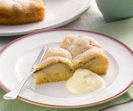 pear-shortcake-food-in-a-minute image