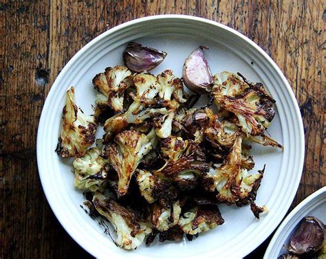 parmesan-roasted-cauliflower-with-garlic-and-thyme image