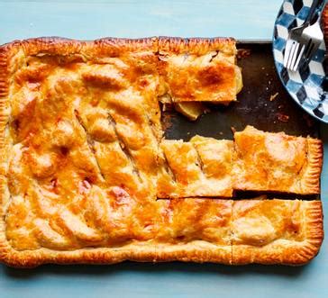 salted-caramel-apple-slab-pie-giant-food image