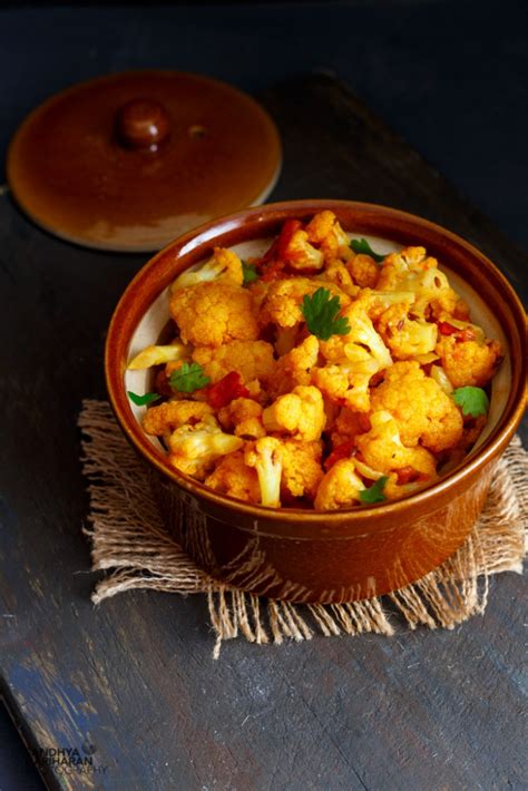 easy-indian-cauliflower-curry-dry-gobi-sabzi image
