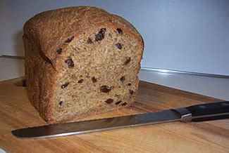 whole-wheat-cinnamon-raisin-bread-in-bread-machine image