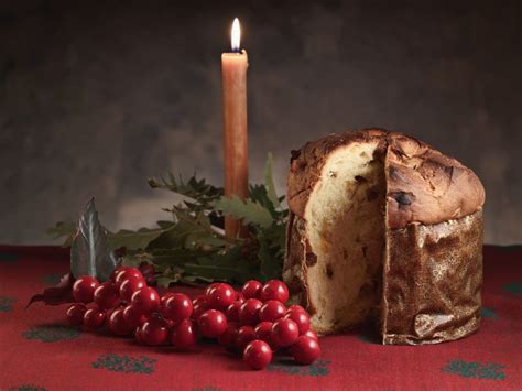 italys-6-sweet-christmas-breads-panettone-and-beyond image