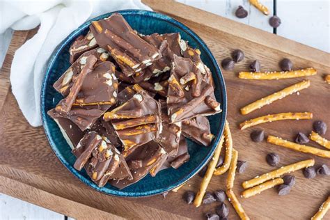 chocolate-bark-with-pretzels-sustainable-cooks image
