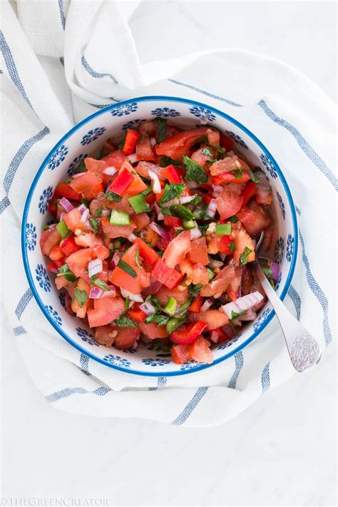 chunky-tomato-red-pepper-salsa-the-green-creator image