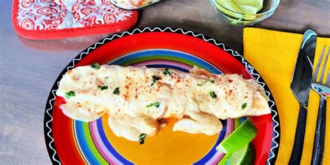 chi-chis-seafood-enchiladas-eats-by-the-beach image