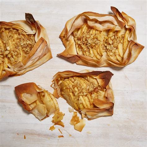 apple-pie-cups-healthy-recipes-ww-canada image