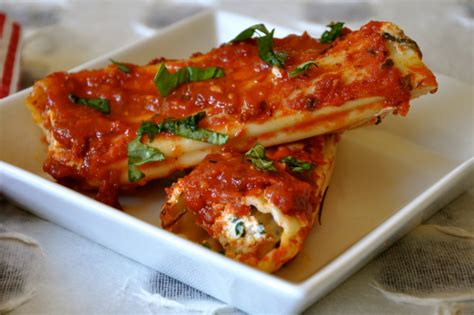 easy-and-delicious-vegan-manicotti-with-spinach-ricotta image