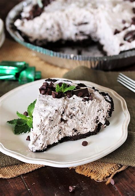 no-bake-mint-chocolate-chip-pie-the-kitchen-is-my image