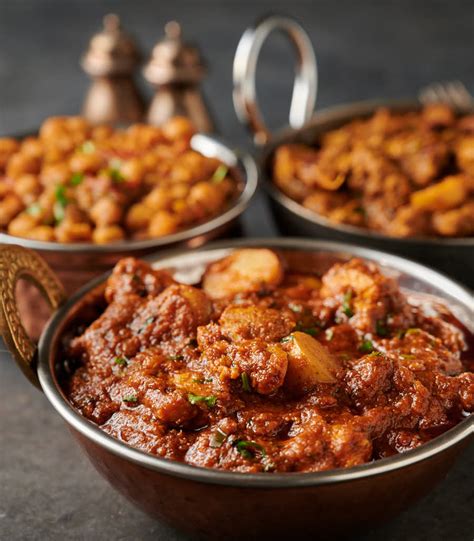 restaurant-style-aloo-chaat-chicken-curry-glebe-kitchen image
